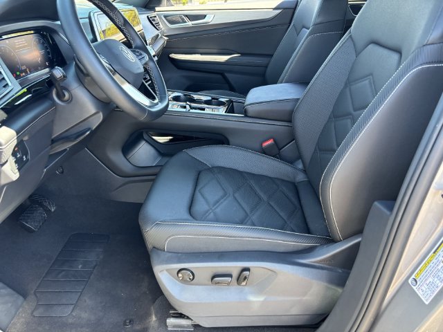 Used 2026 Volkswagen Atlas Cross Sport SE AWD/4WD image 19