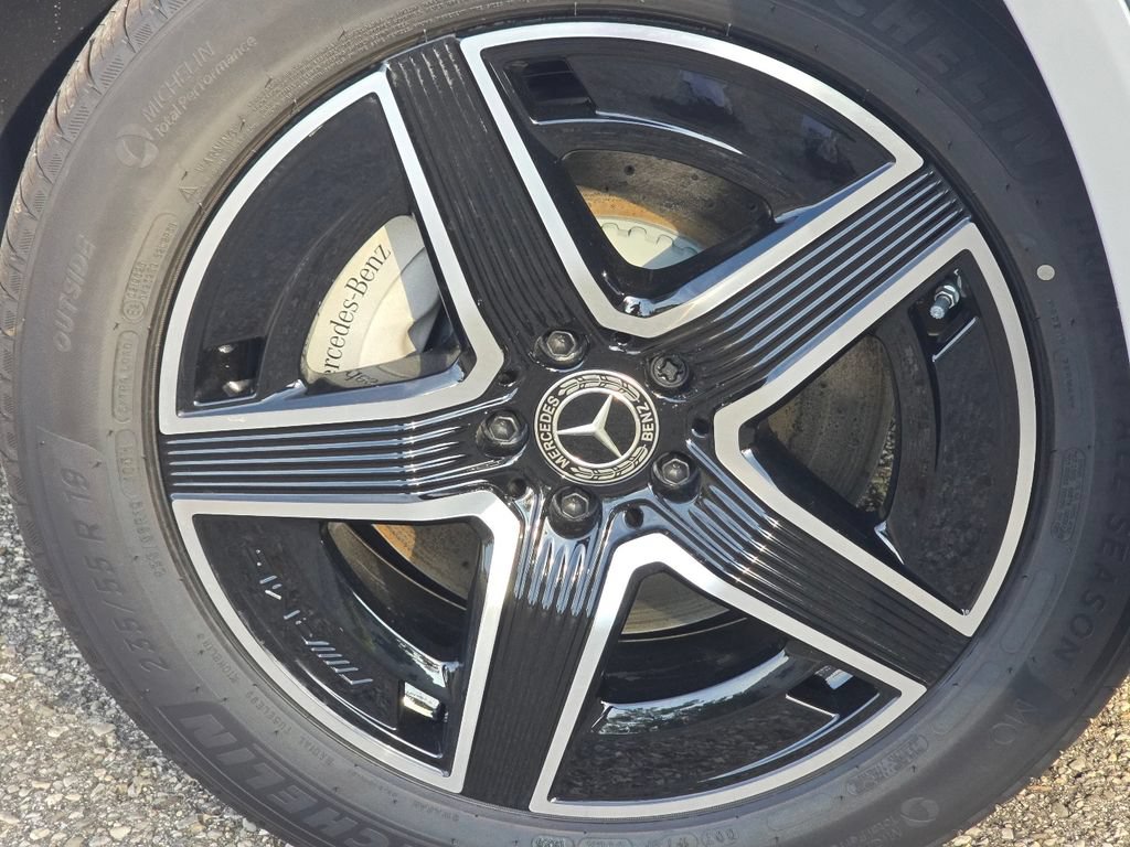 New 2027 Mercedes-Benz GLC 300 4MATIC image 11