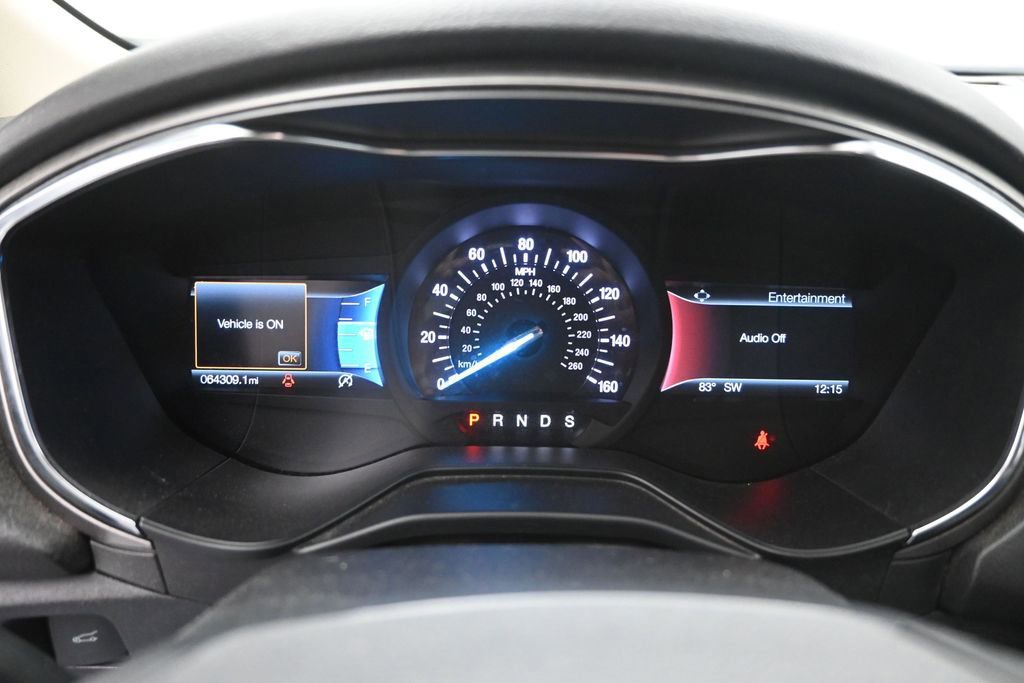 Used 2019 Ford Fusion SE FWD image 3