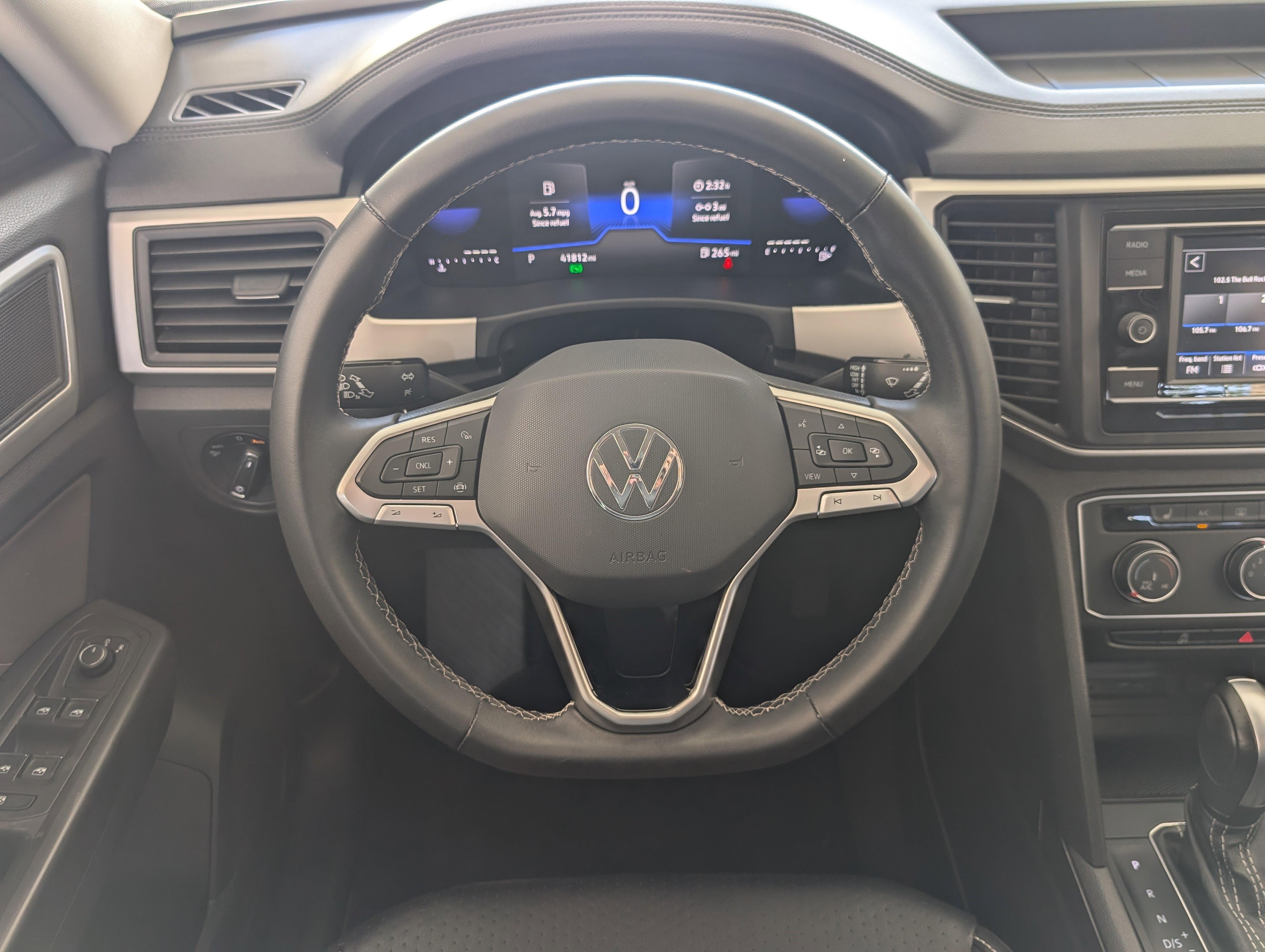 Used 2022 Volkswagen Atlas SE image 24