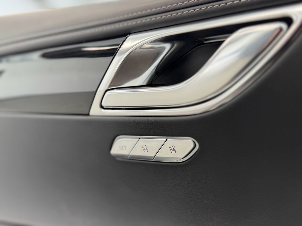 Used 2025 Genesis GV80 2.5T Standard image 18