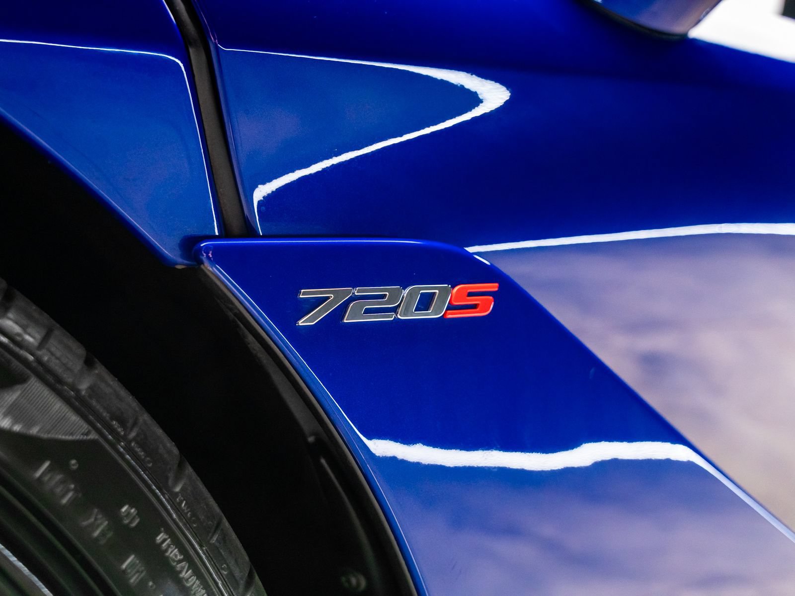 Used 2018 McLaren 720S Luxury RWD image 30