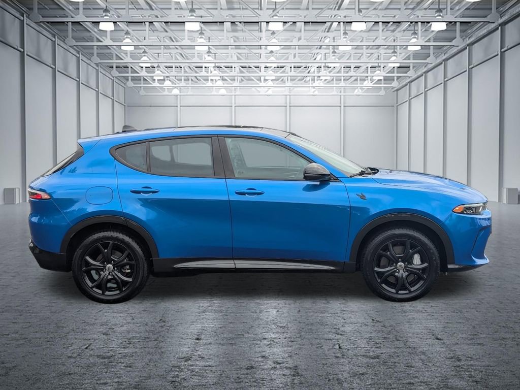 Used 2024 Dodge Hornet R/T Plus w/ R/T Blacktop Package image 6