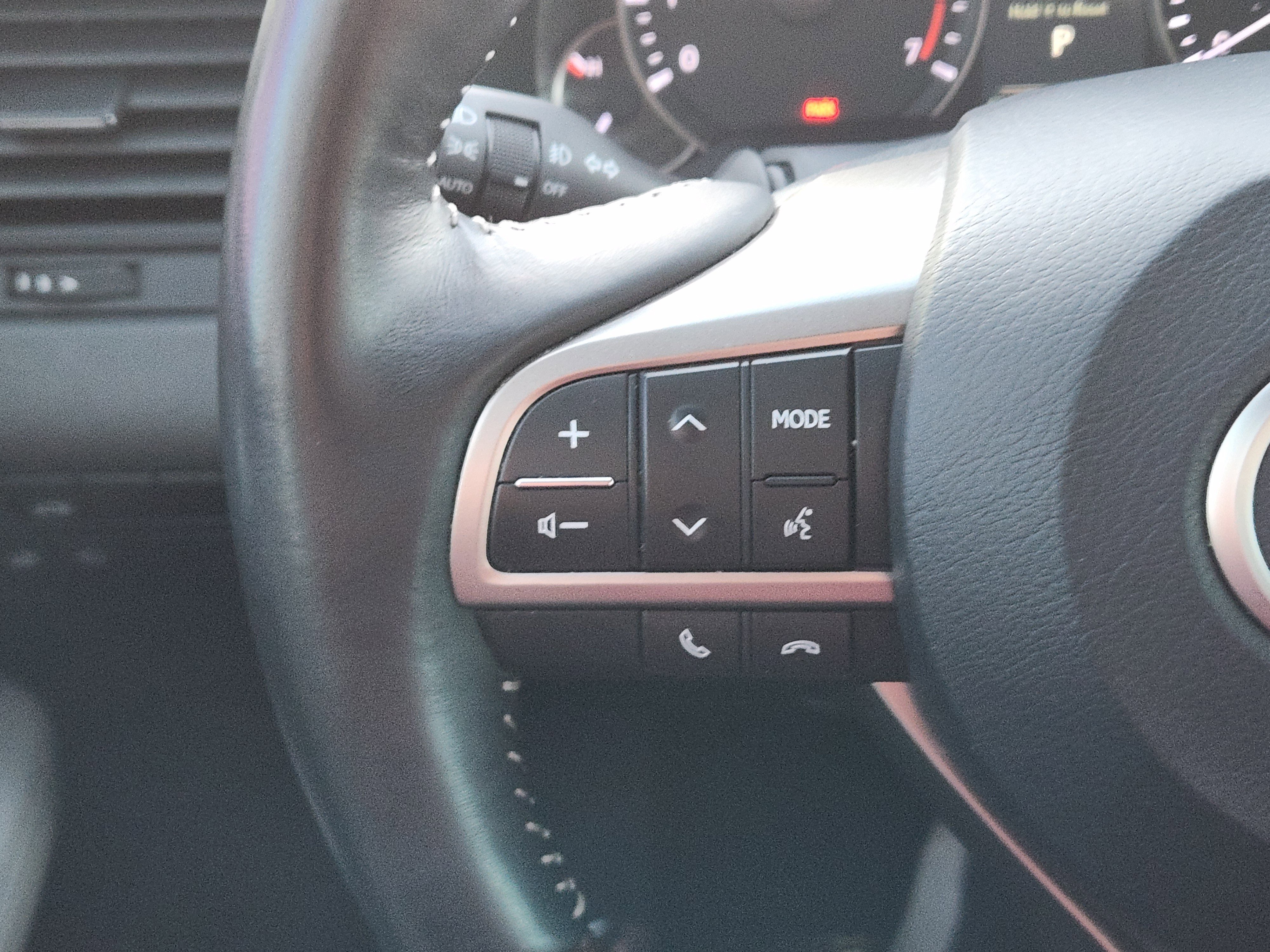 Used 2019 Lexus RX 350L FWD image 37