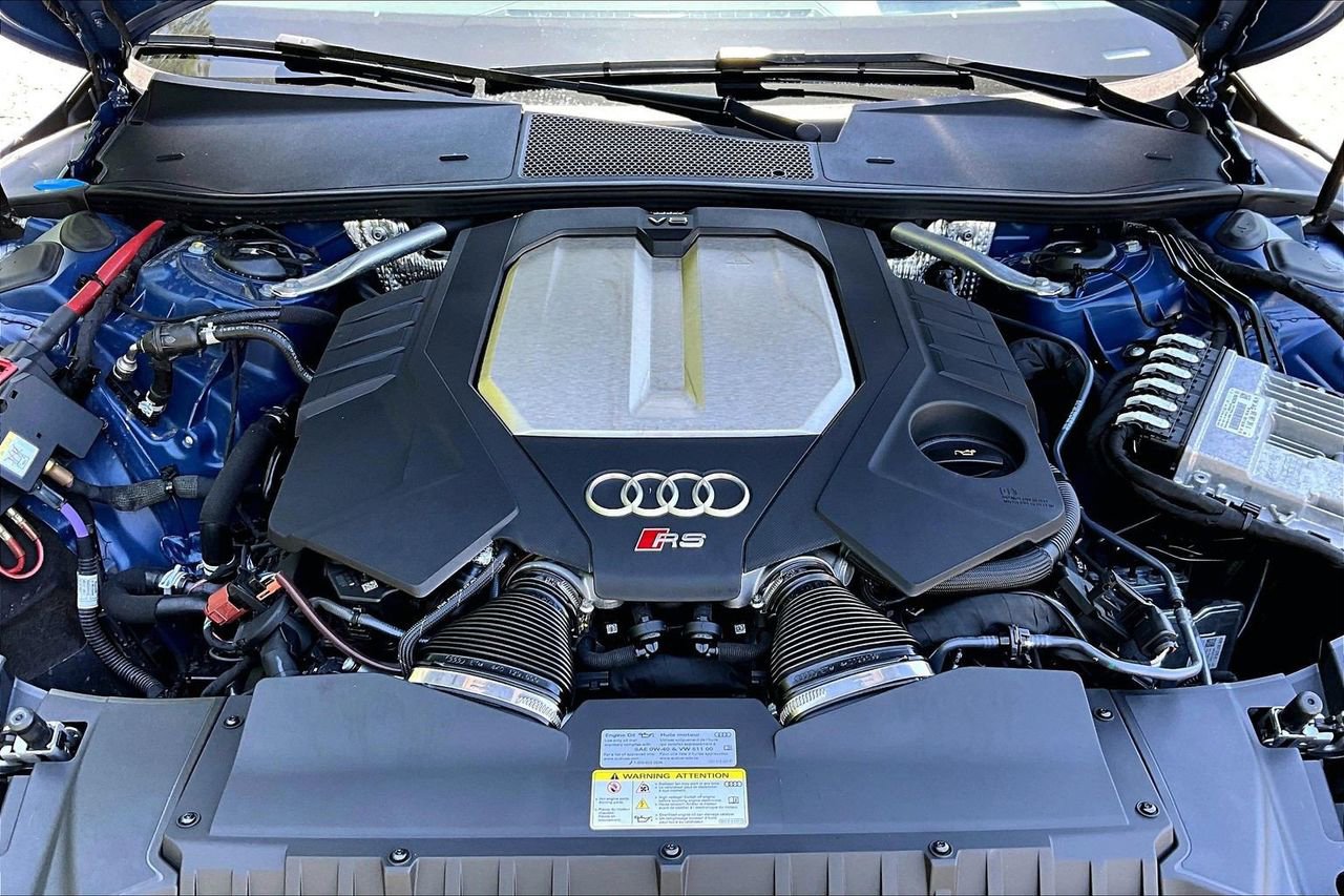 Used 2024 Audi RS 7 Performance AWD/4WD image 37