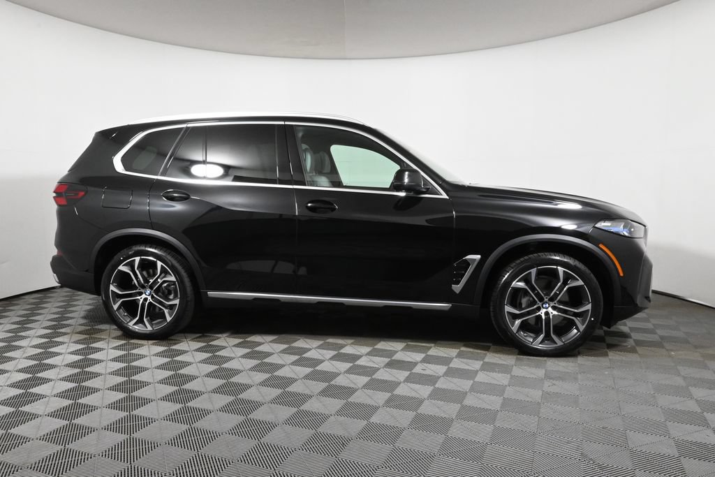 Used 2026 BMW X5 xDrive40i w/ Premium Package AWD/4WD image 8