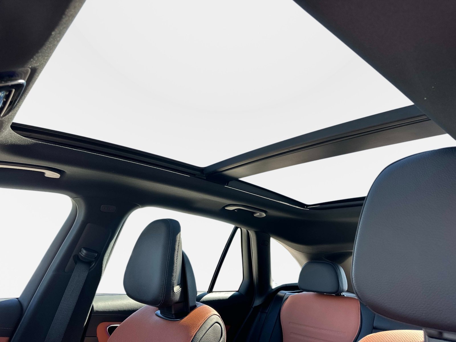 New 2026 Mercedes-Benz GLC 43 AMG AMG  43 4MATIC SUV image 22