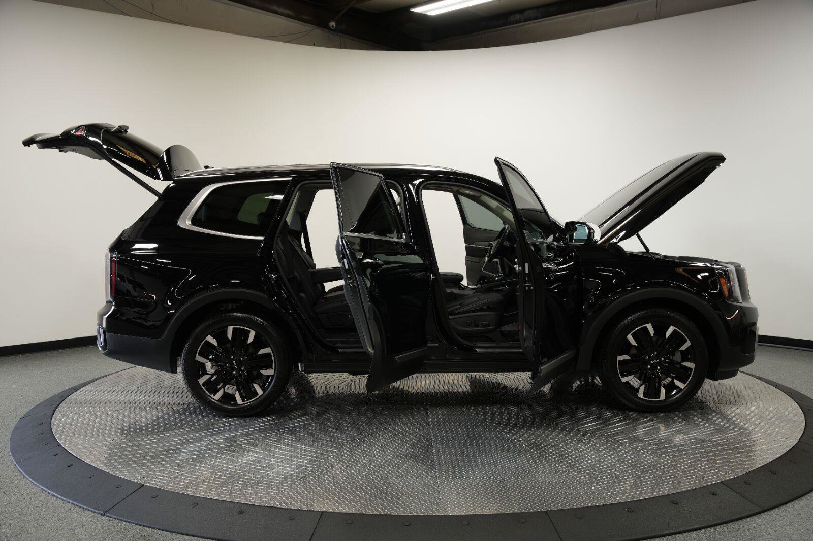 Used 2025 Kia Telluride SX AWD/4WD image 10