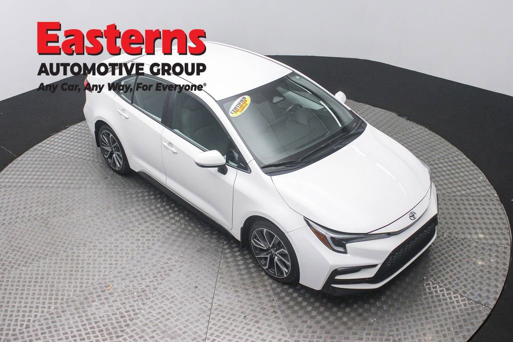 Used 2024 Toyota Corolla SE FWD image 3