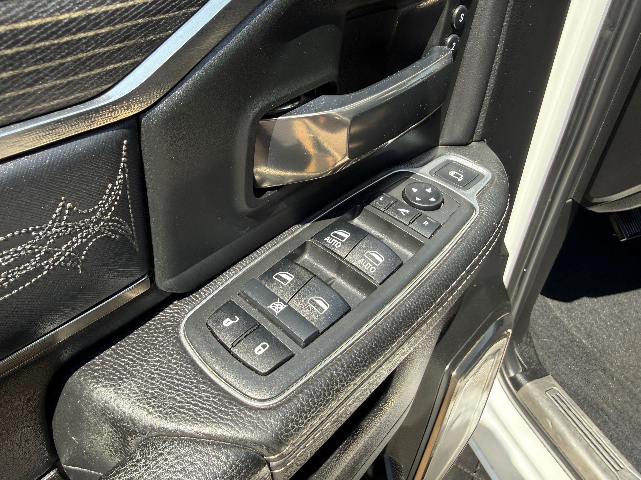 Used 2019 RAM 2500 Limited image 11