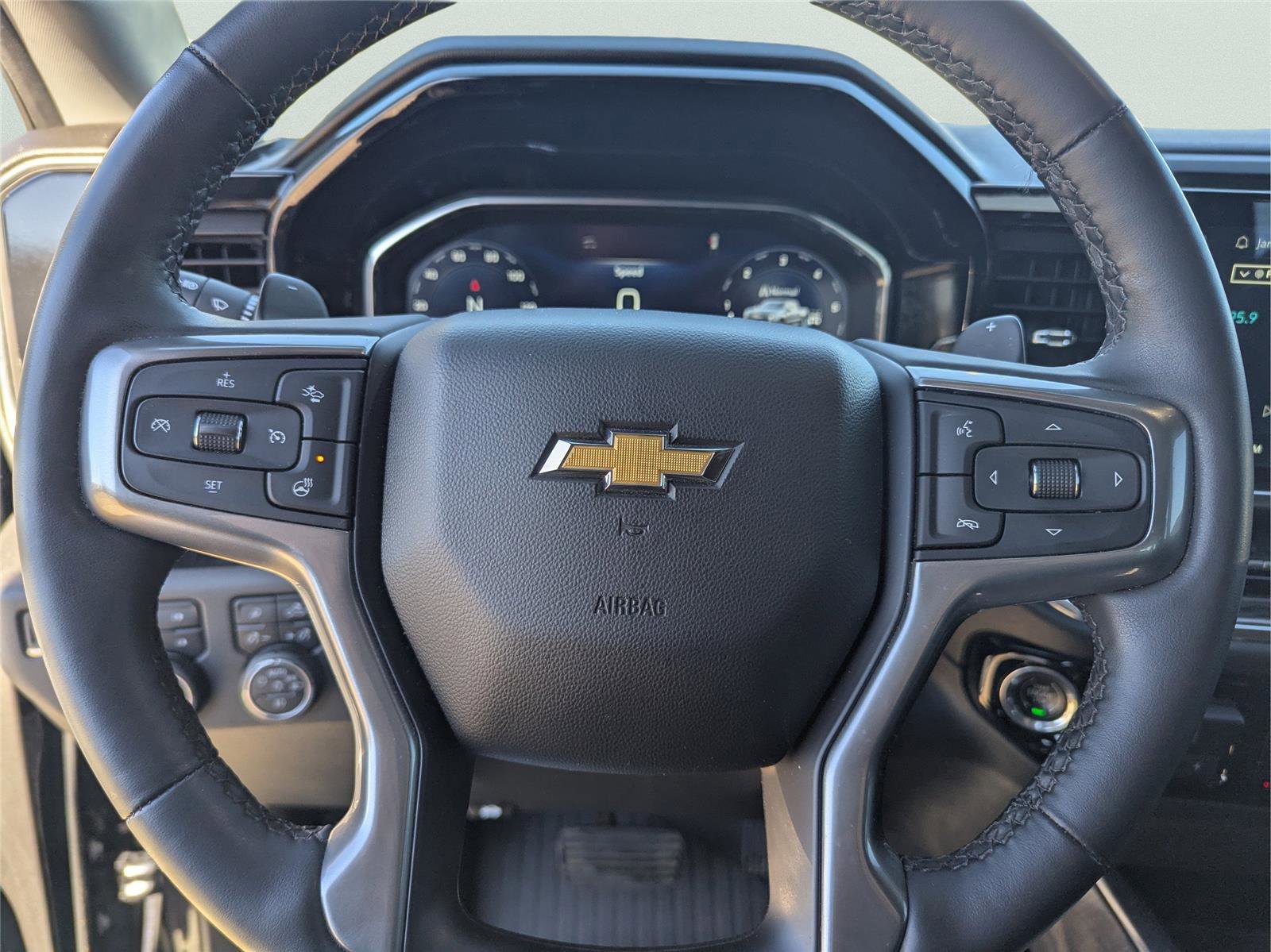 Used 2023 Chevrolet Silverado 1500 LTZ image 26