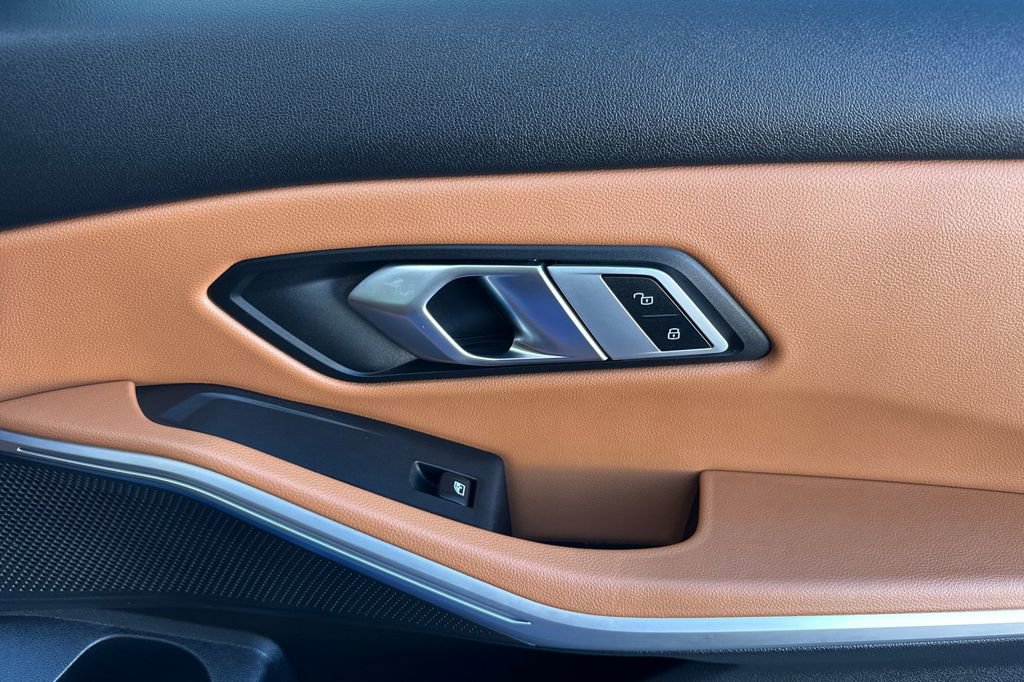 Used 2023 BMW 330e w/ M Sport Package image 18