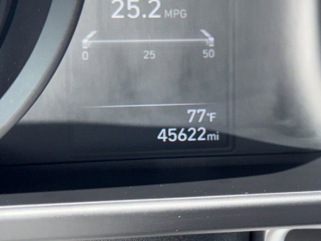 Used 2023 Hyundai Elantra SEL w/ Cargo Package image 18