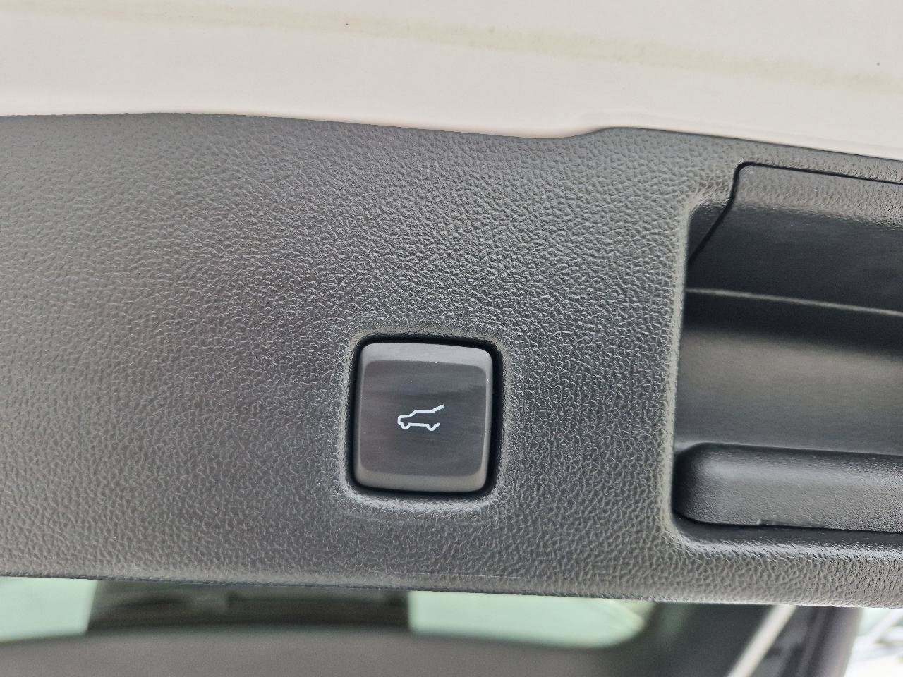 Used 2023 Ford Escape ST-Line AWD/4WD image 13