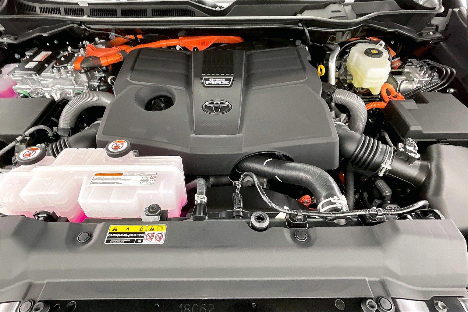 New 2025 Toyota Tundra Platinum AWD/4WD image 18