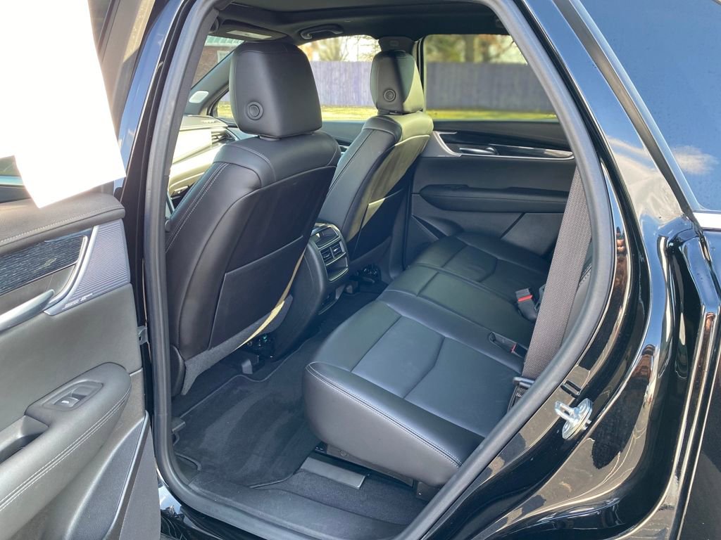 Used 2025 Cadillac XT5 Premium Luxury image 18