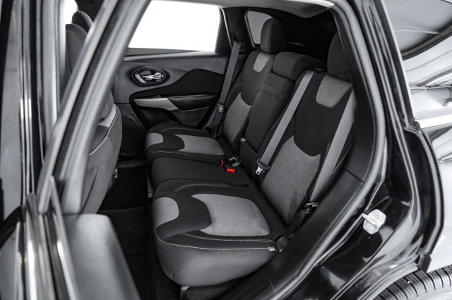 Used 2018 Jeep Cherokee Latitude image 35