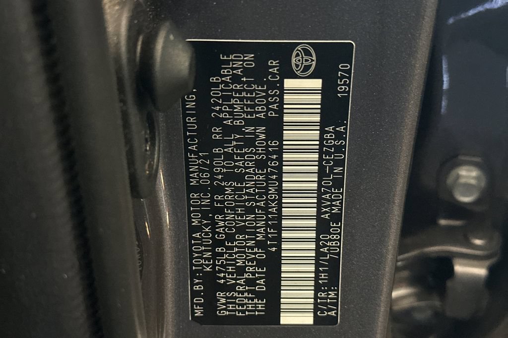 Used 2021 Toyota Camry XLE w/ Navigation Package FWD image 28