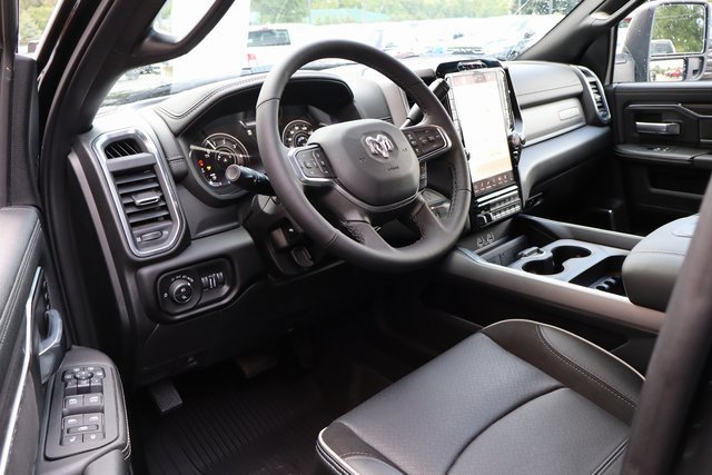 Used 2025 RAM 2500 Laramie image 15
