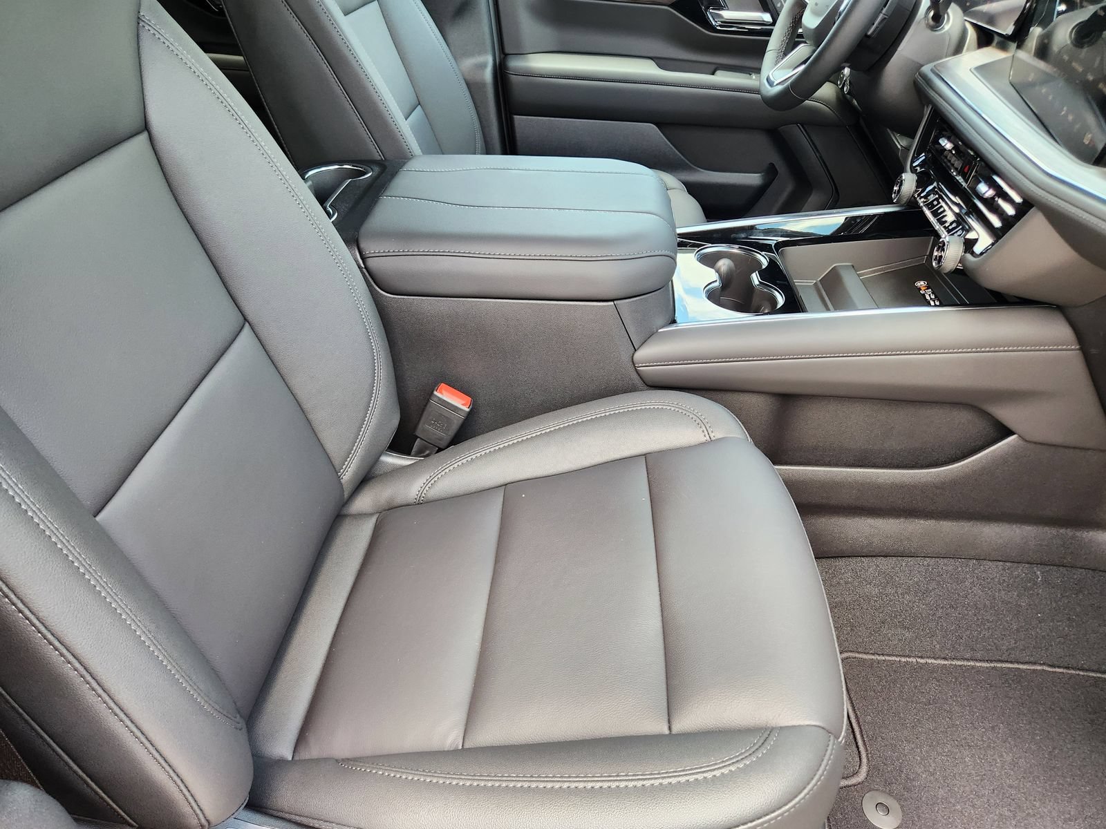 New 2026 Chevrolet Tahoe LT w/ Comfort Package RWD image 14