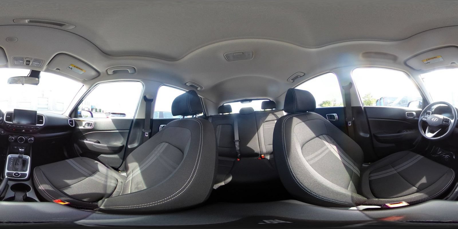Used 2025 Hyundai Venue SEL FWD image 42