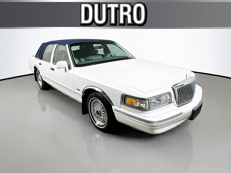 Used 1996 Lincoln Town Car Signature