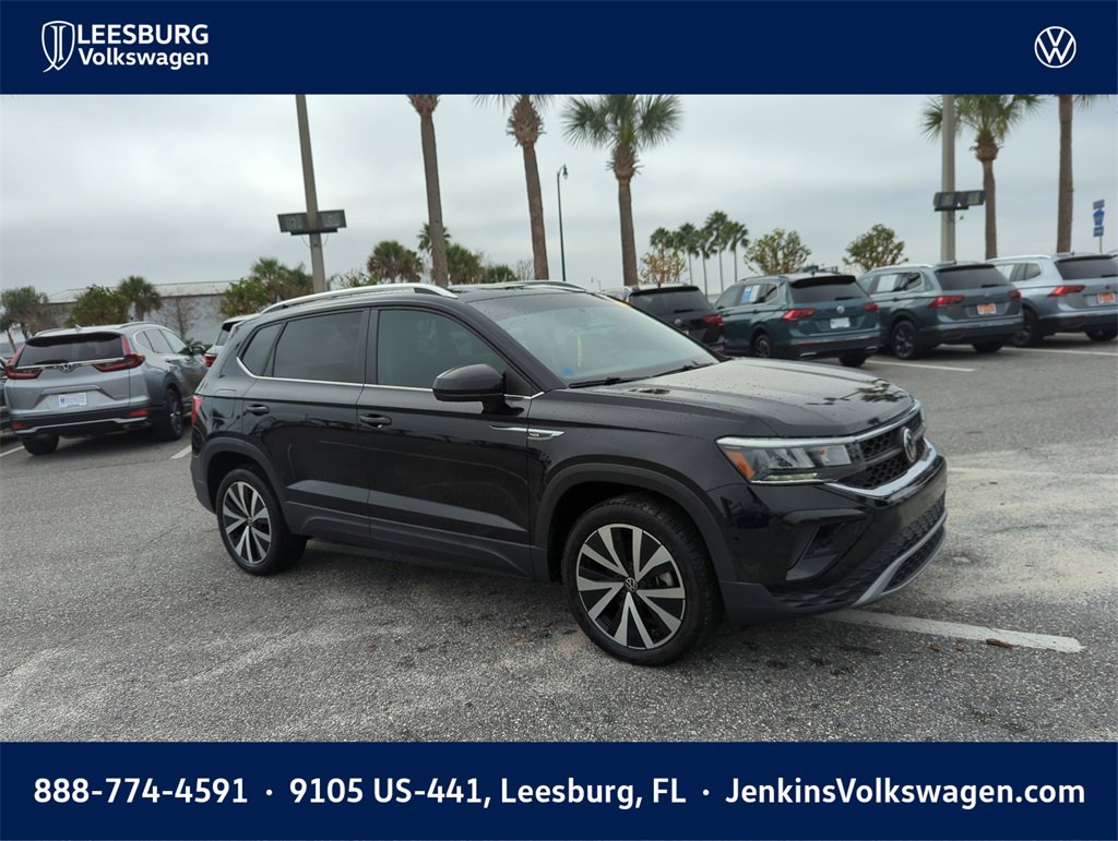 Used 2022 Volkswagen Taos SE w/ Panoramic Sunroof Package image 1
