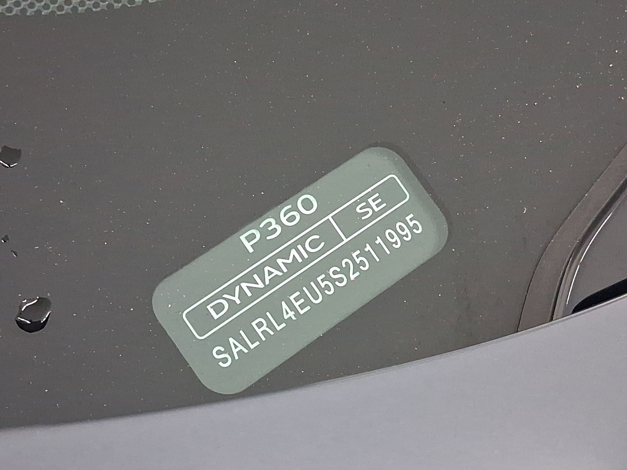 Certified 2025 Land Rover Discovery Dynamic SE AWD/4WD image 20