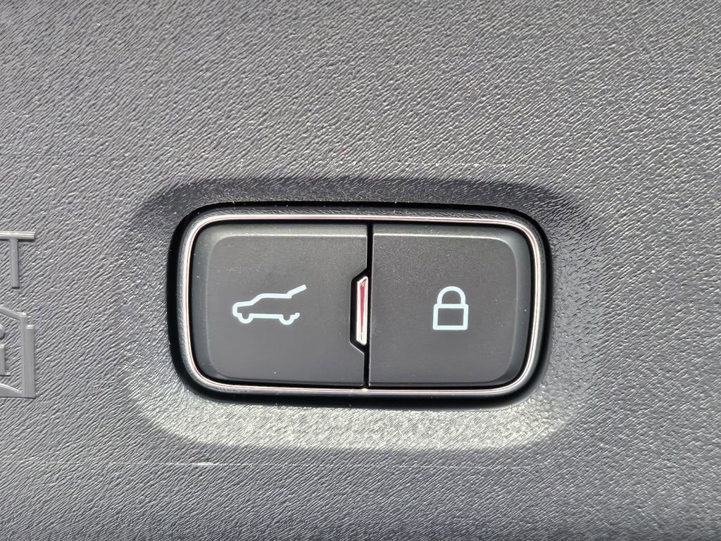 New 2025 Ford Expedition Max Platinum w/ Stealth Performance Package image 32