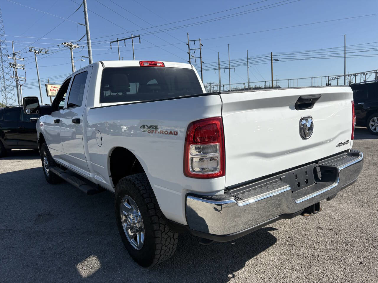 Used 2023 RAM 2500 Tradesman w/ Chrome Appearance Group AWD/4WD image 12