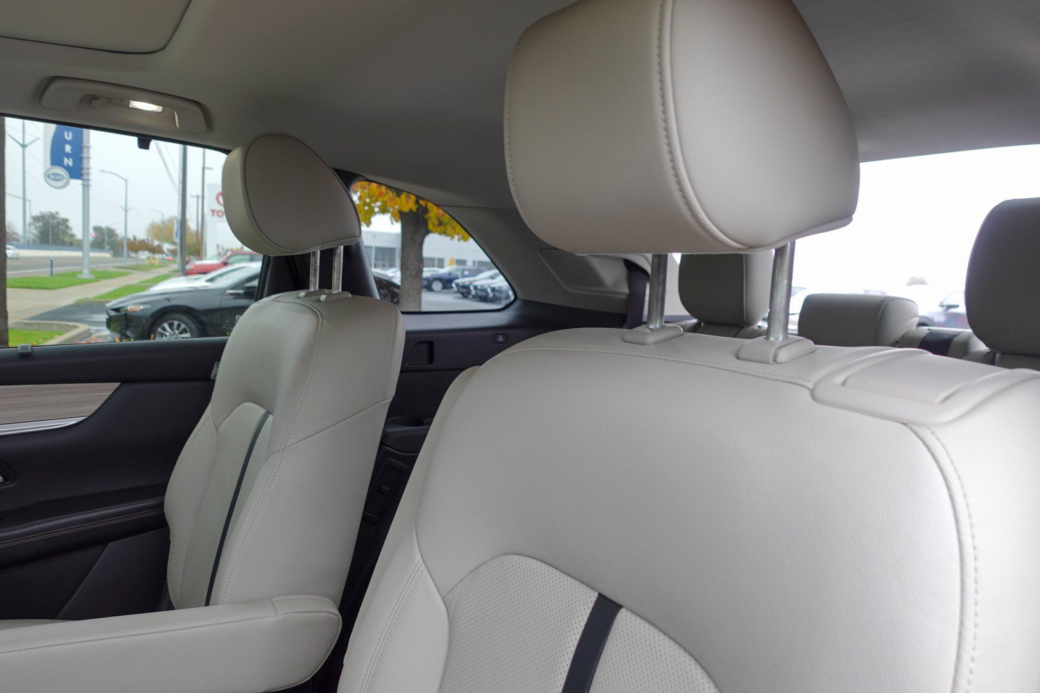 Used 2024 MAZDA CX-90 Plug-In Hybrid w/ Premium Pkg image 22