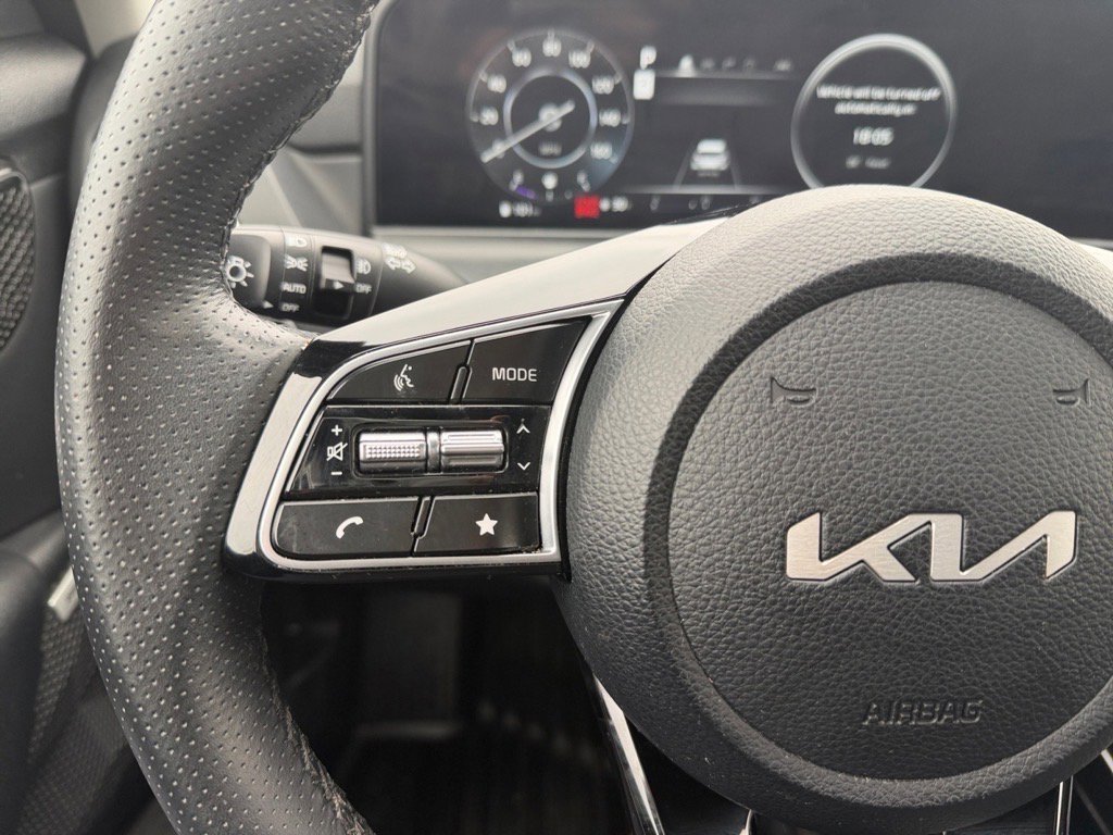 Used 2024 Kia Seltos SX w/ SX Sunroof Package image 22