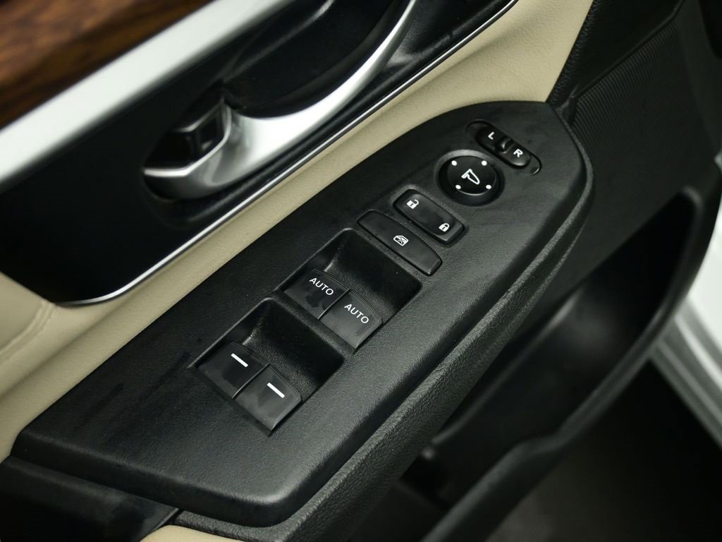 Used 2019 Honda CR-V Touring image 26
