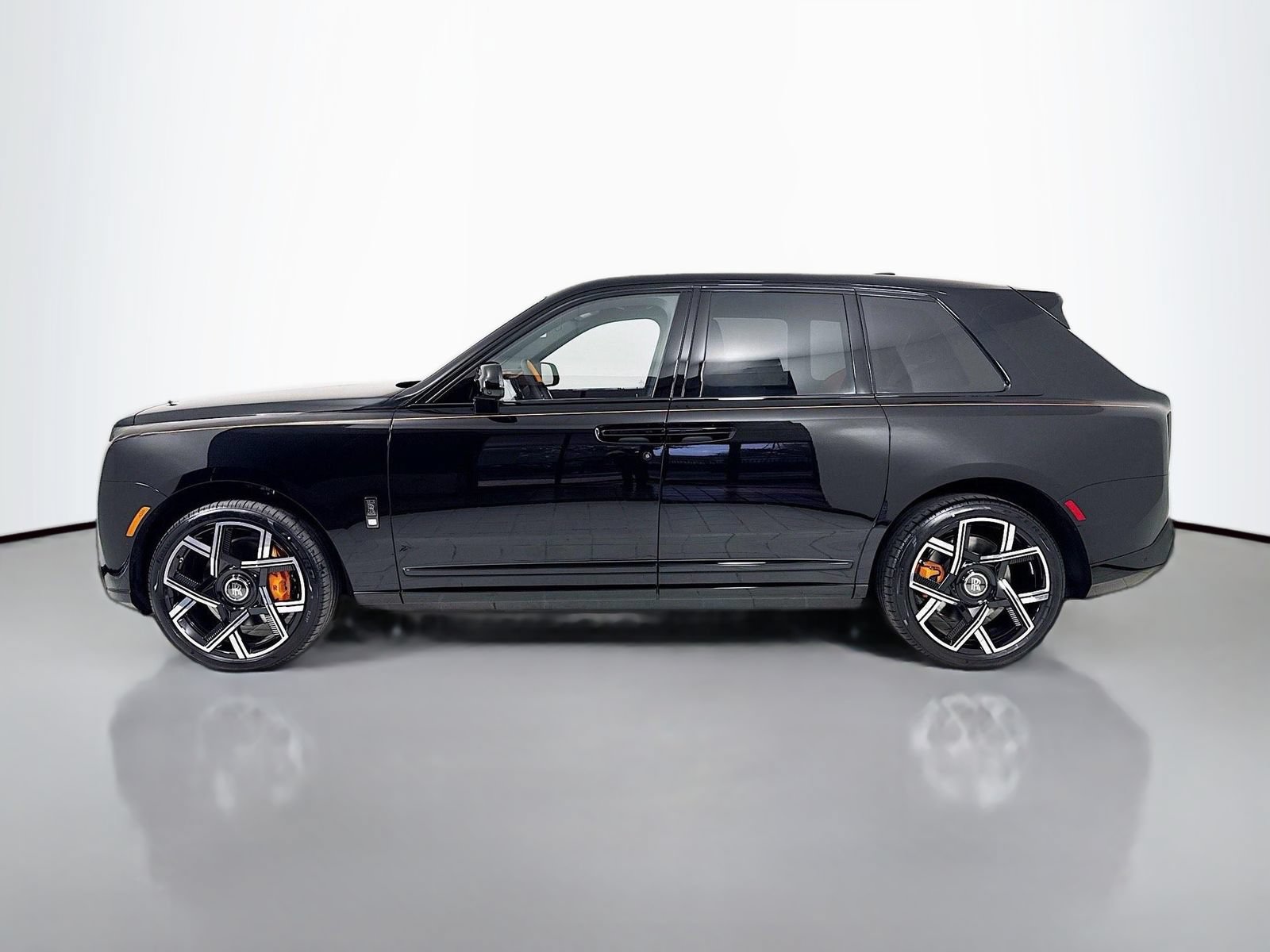 Certified 2026 Rolls-Royce Cullinan Black Badge AWD/4WD image 5