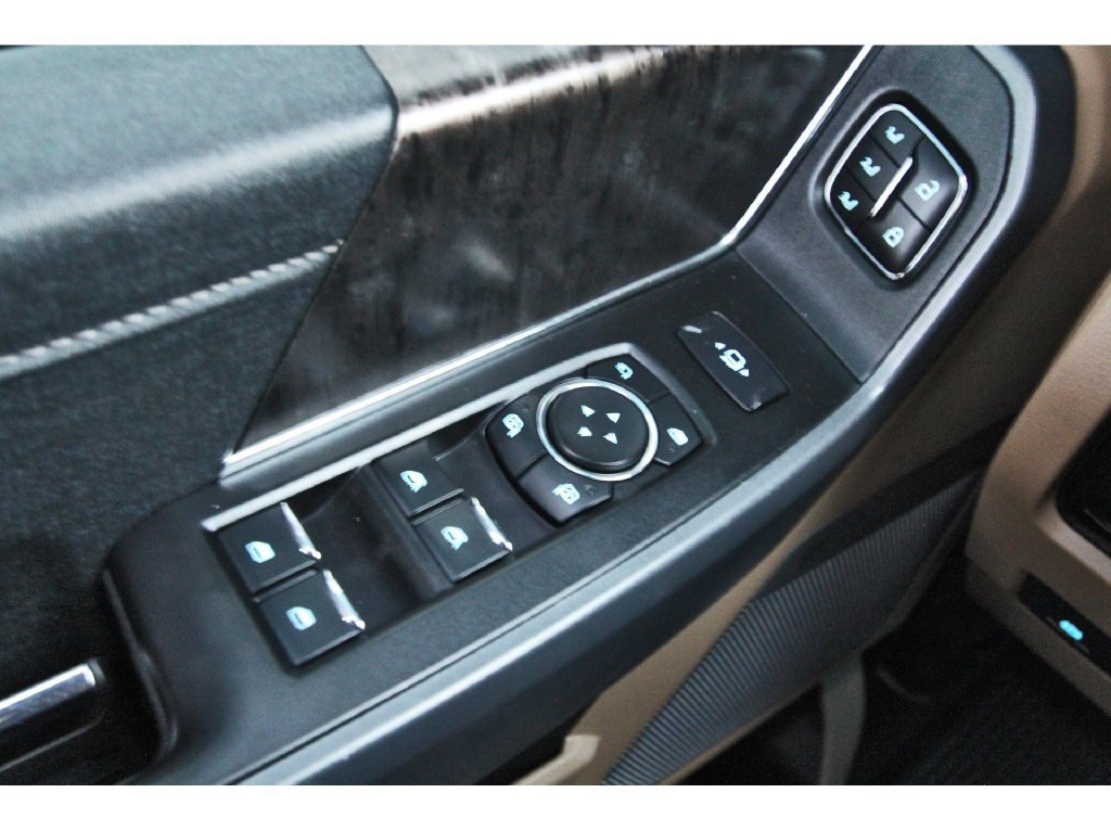 Used 2023 Ford F250 Lariat w/ Lariat Ultimate Package AWD/4WD image 21