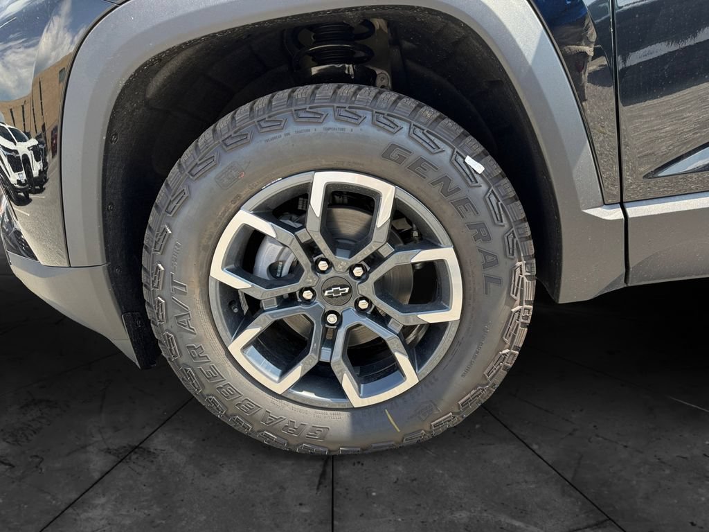 New 2027 Chevrolet Equinox ACTIV FWD image 14
