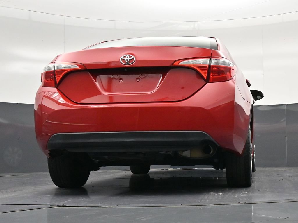Used 2016 Toyota Corolla LE FWD image 31