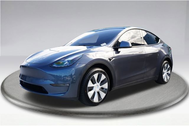 Used 2023 Tesla Model Y Long Range AWD/4WD image 3