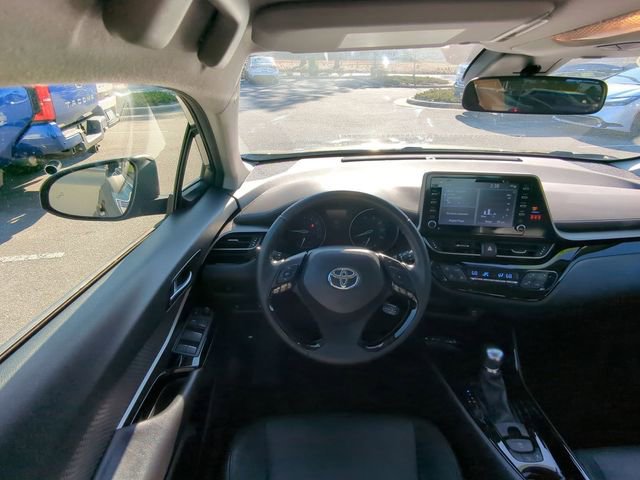 Used 2021 Toyota C-HR XLE image 38