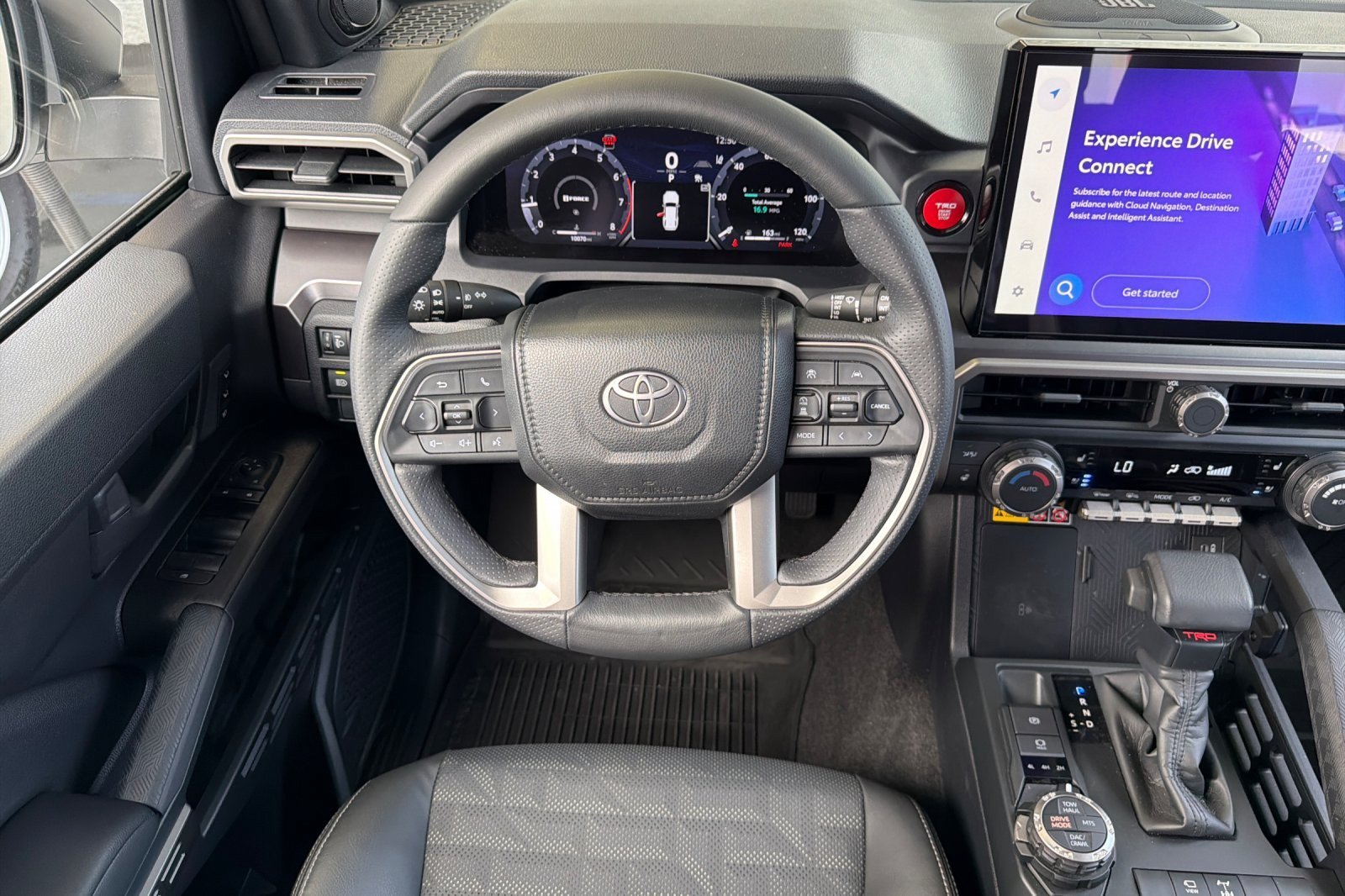 Used 2025 Toyota 4Runner TRD Off-Road Premium AWD/4WD image 13