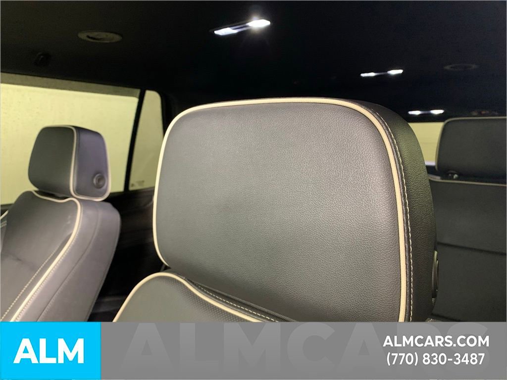 Used 2025 GMC Yukon Elevation image 17