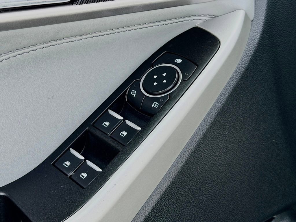 Used 2021 Ford Explorer XLT w/ Equipment Group 202A image 18