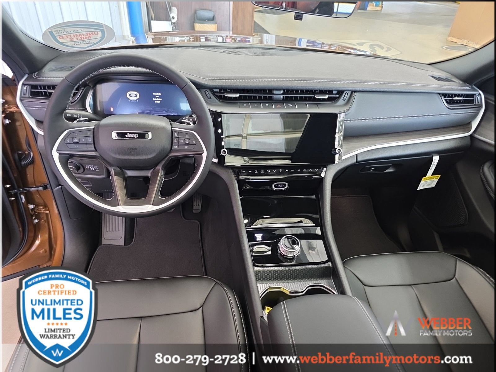 New 2026 Jeep Grand Cherokee Limited w/ Limited Altitude Package AWD/4WD image 13