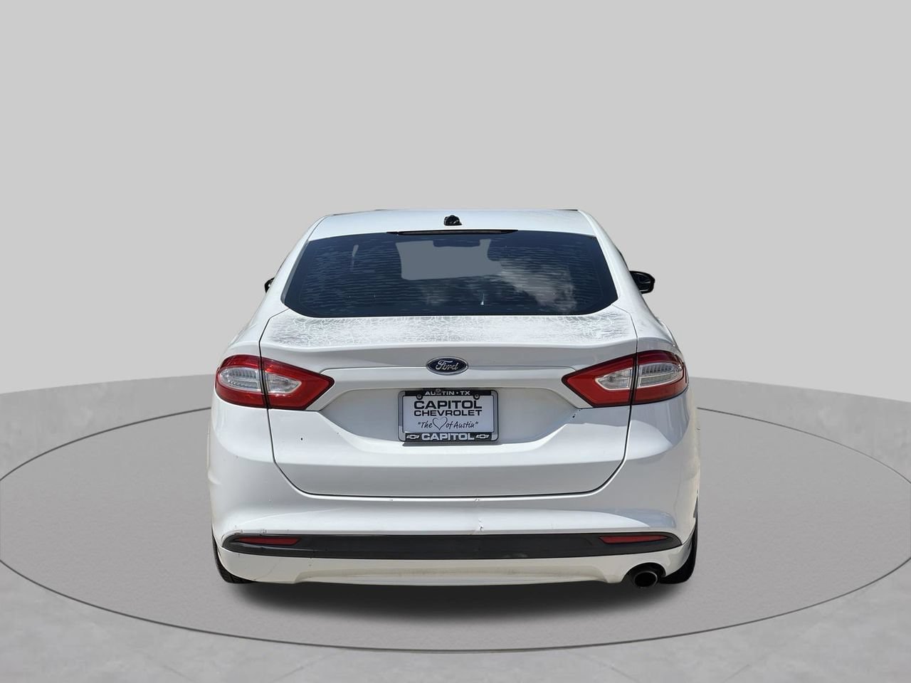 Used 2016 Ford Fusion SE FWD image 4