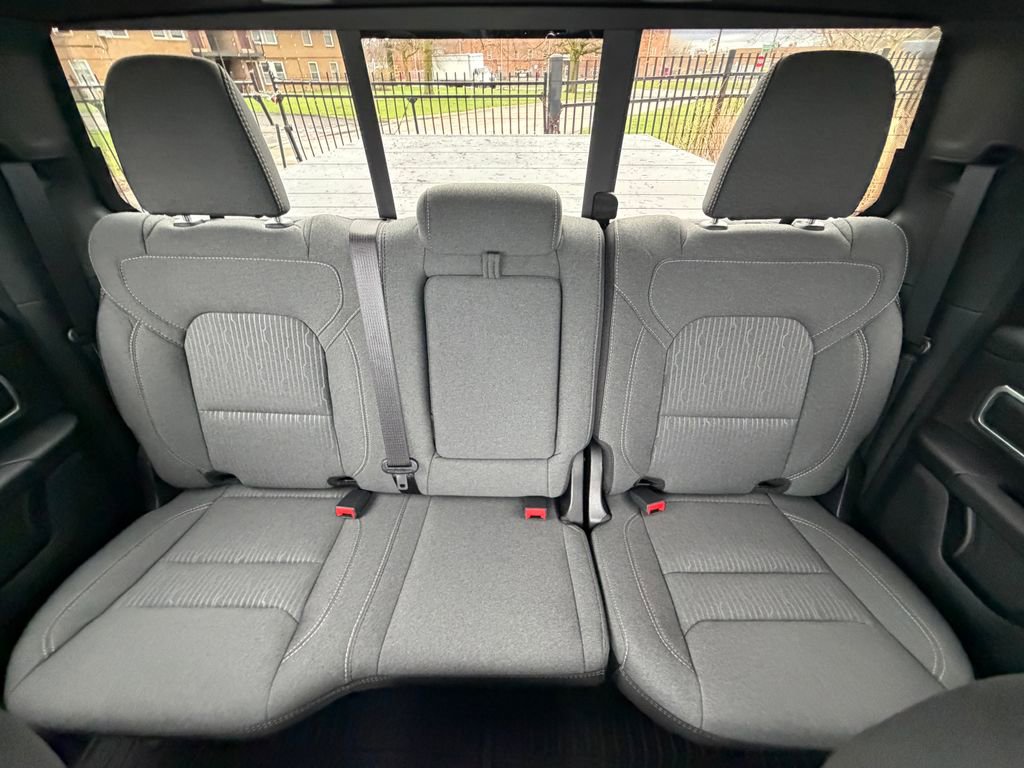 Used 2021 RAM 1500 Big Horn image 17