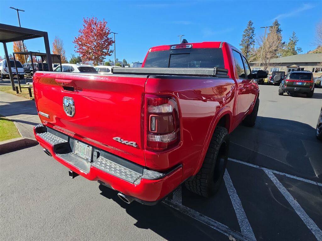 Used 2019 RAM 1500 Laramie AWD/4WD image 3