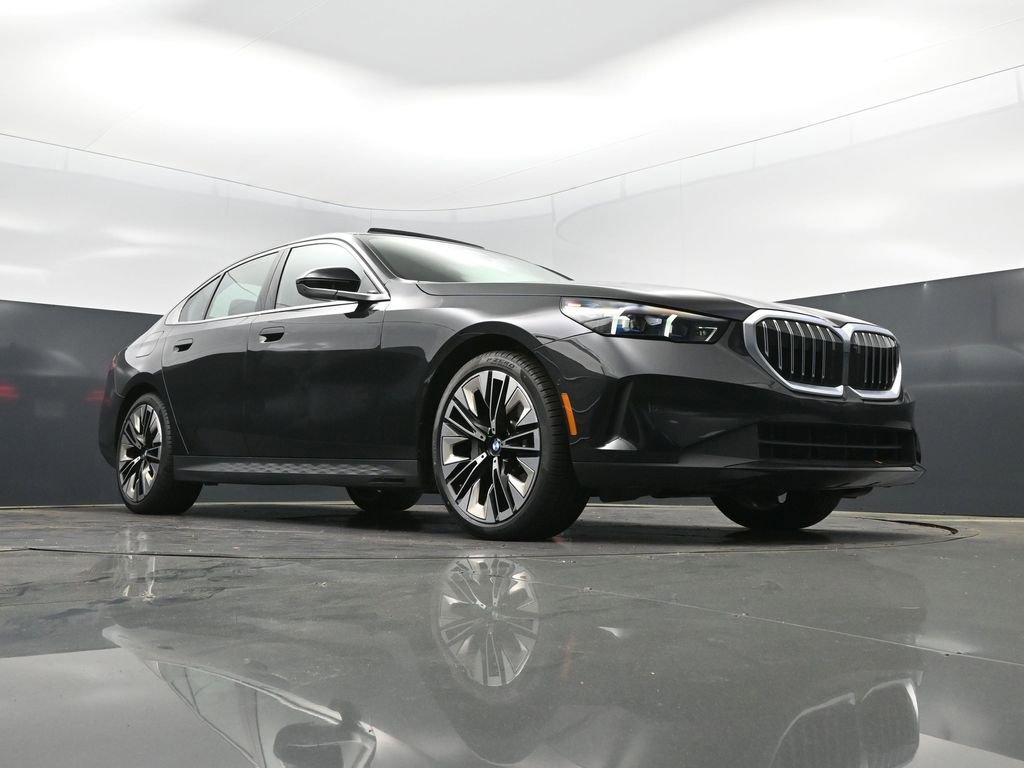Certified 2025 BMW 530i image 44