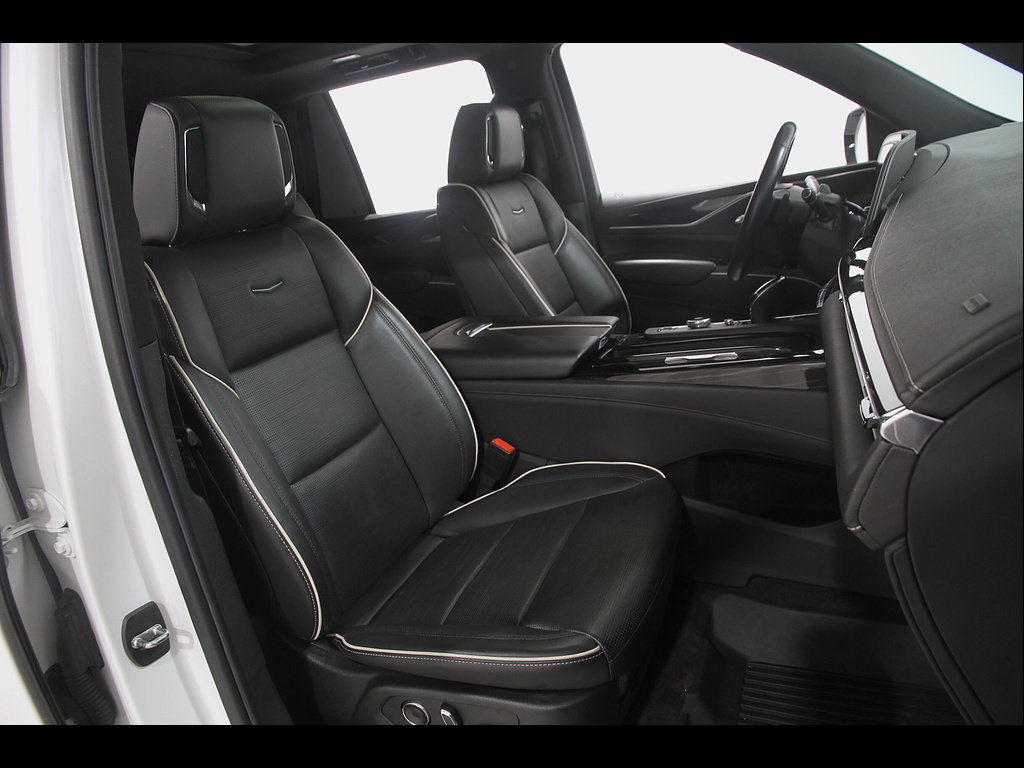 Used 2021 Cadillac Escalade Sport w/ Driver Assist Tech Package AWD/4WD image 20