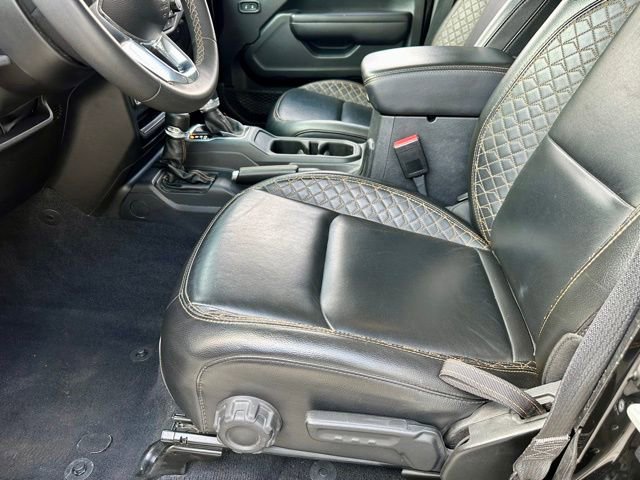 Used 2023 Jeep Gladiator Overland AWD/4WD image 15