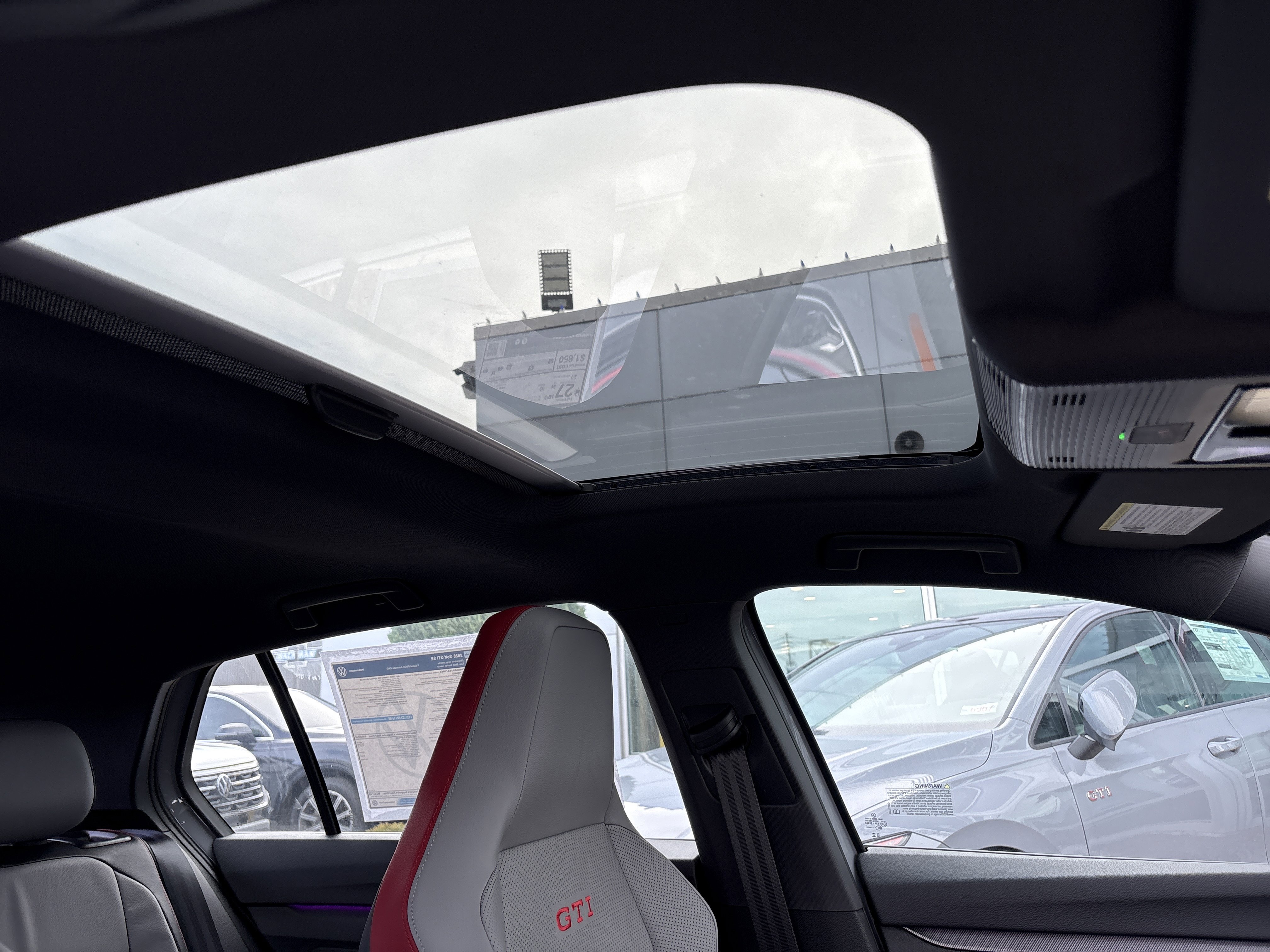 New 2026 Volkswagen GTI SE FWD image 25